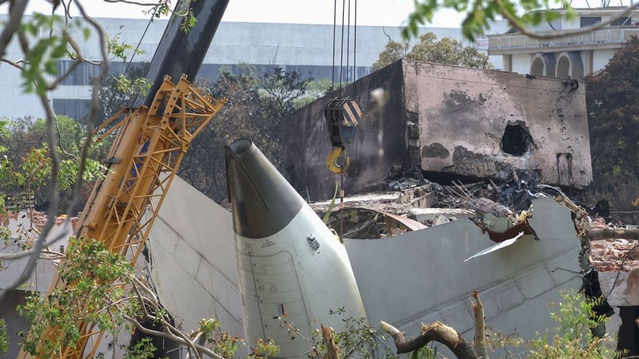 AAIB રિપોર્ટ: ઇંધણ પુરવઠો 'કટ ઓફ' થતાં એર ઇન્ડિયાનું પ્લેન ક્રેશ થયું