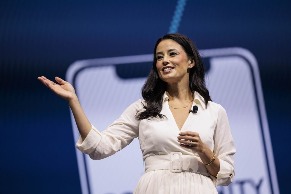 AH NOV LS Checcio Wyndham Checchio conference 1