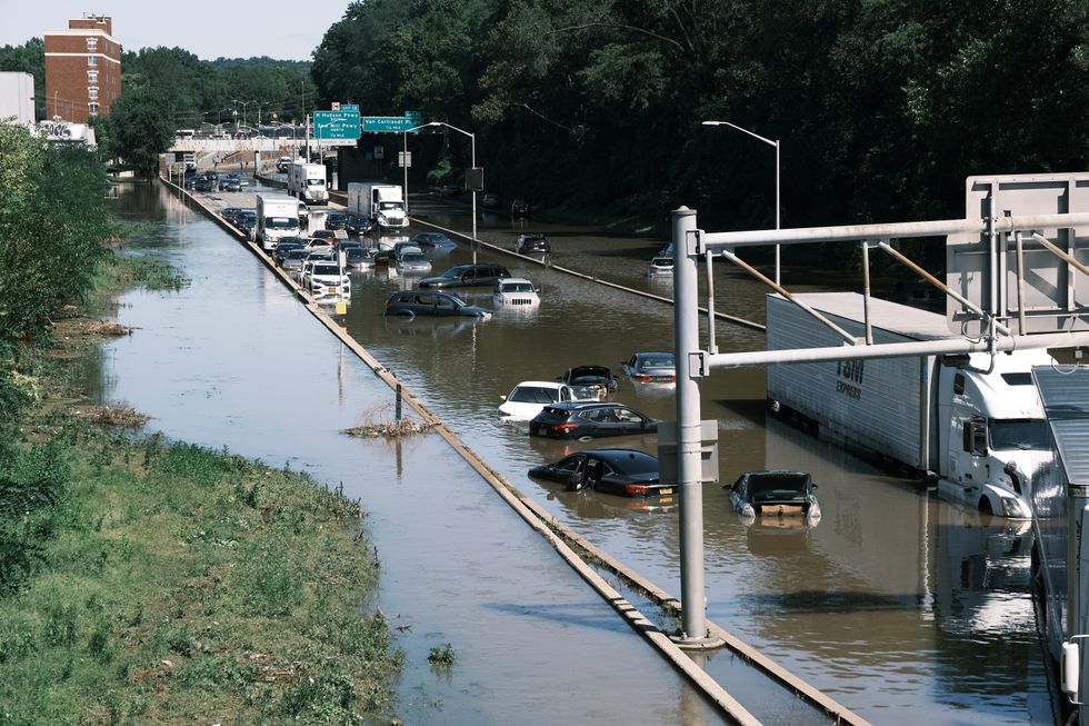 ENEWS 09 01 21 Hurricane Ida 2 flooded NJ cars stuck