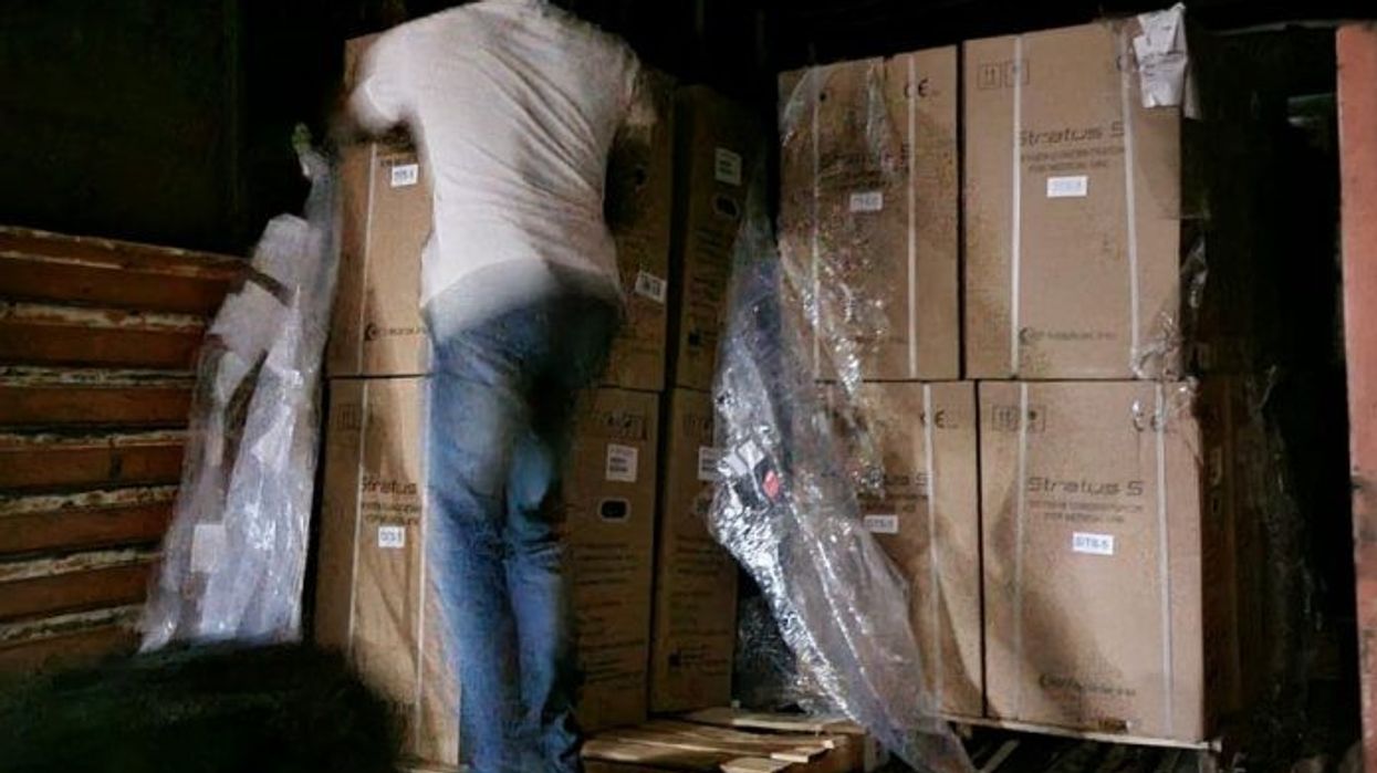 હોટેલમાલિકો દ્વારા ભારતને કોવિડ-19 સહાય મોકલવામાં આવી