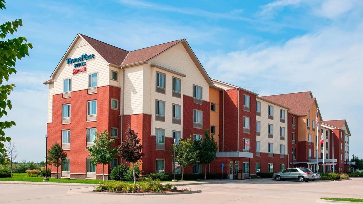 Whitestone Cos. acquires TownePlace Suites in Urbandale, Iowa