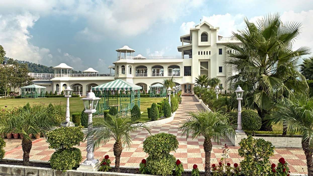 Mahindra Holidays plans 10,000 hotel rooms by 2030 amid India tourism boom