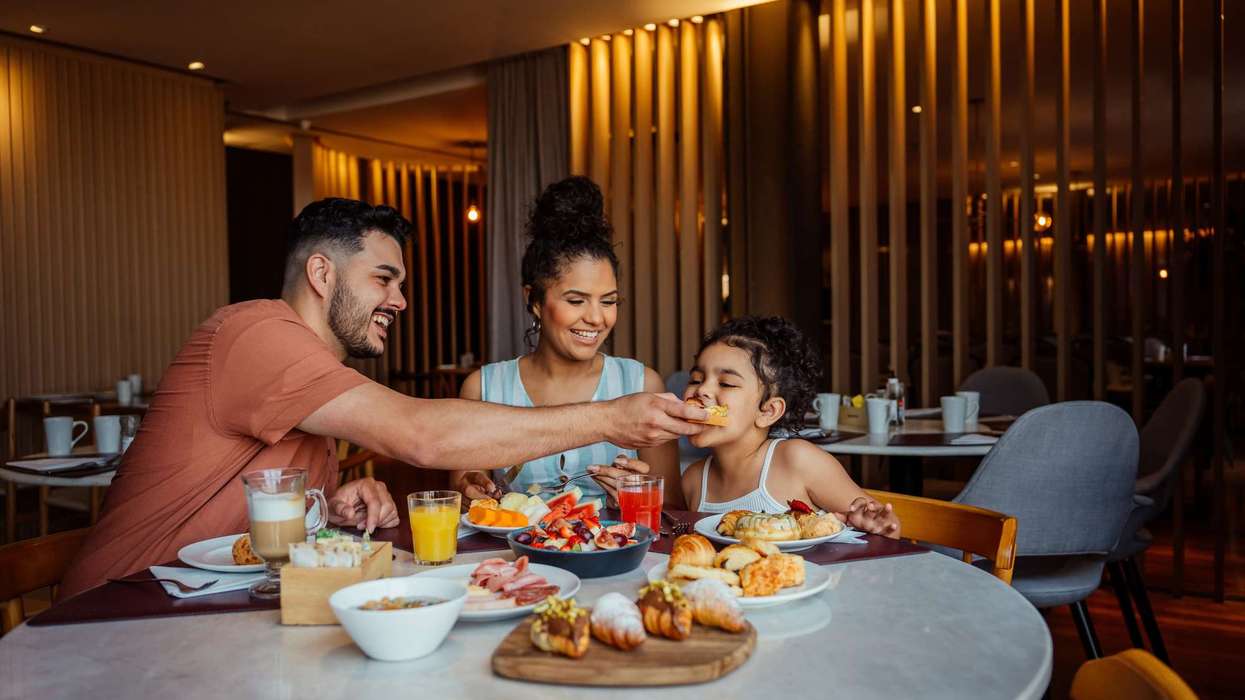 Report: Hotel restaurants attract bookings