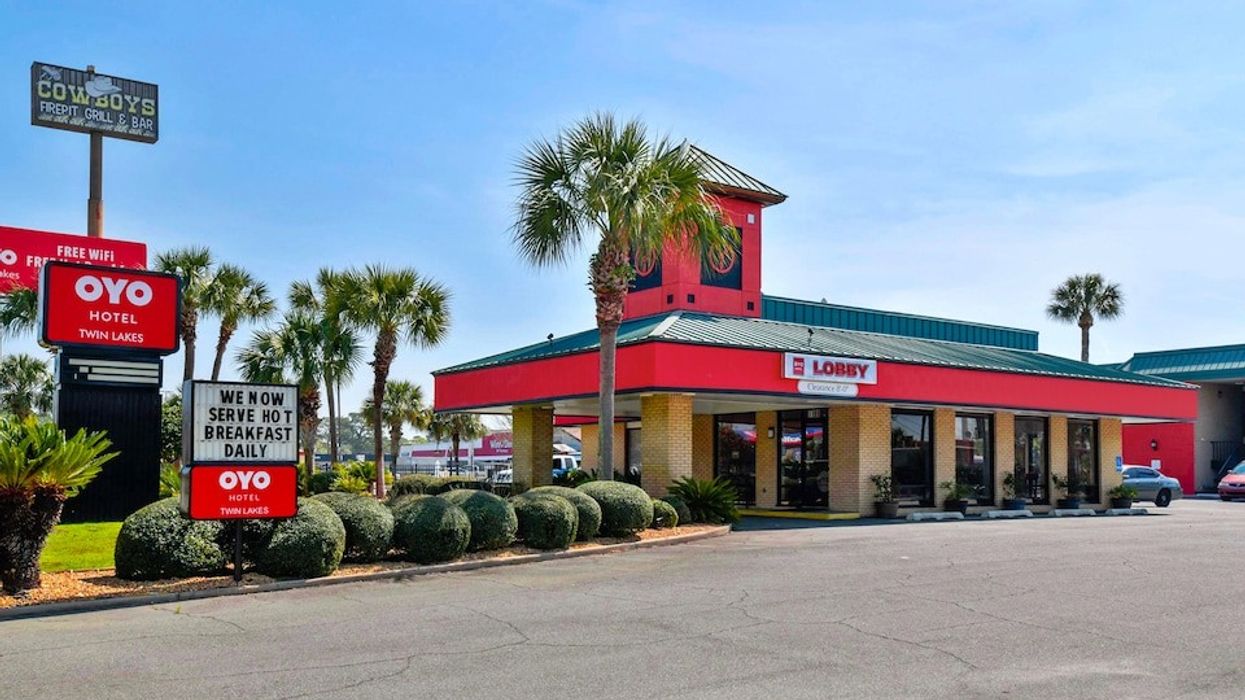 OYO's "Pay at Hotel" feature offering flexible payment options at 400+ properties across the U.S