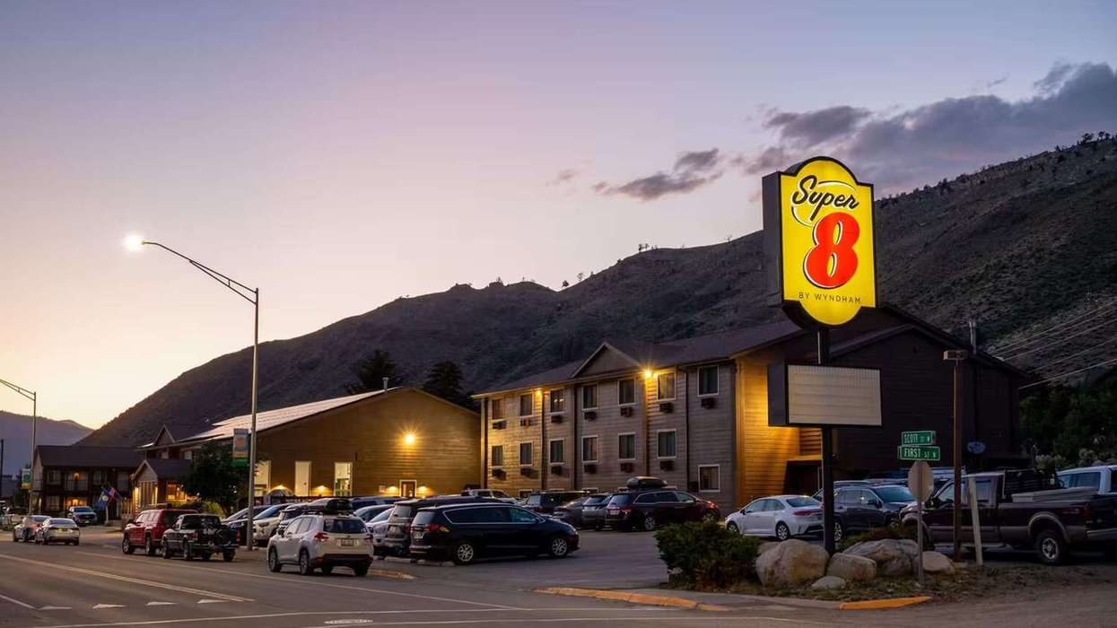 Raj Patel buys Super 8 in Gardiner, MT
