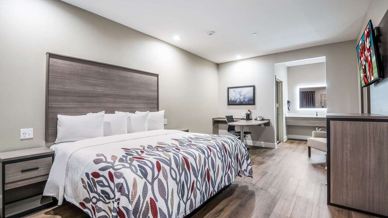 Lipka, Wright named Red Roof SVPs