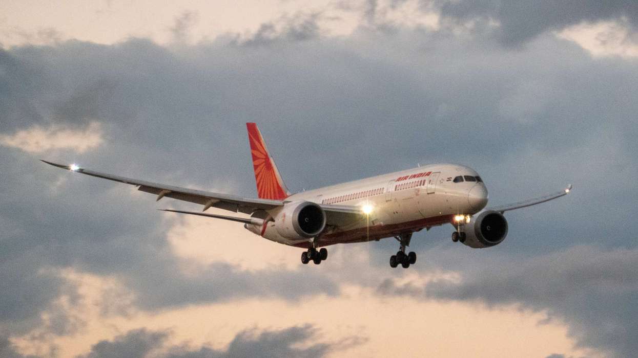 Singapore Airlines loses $782M on Air India