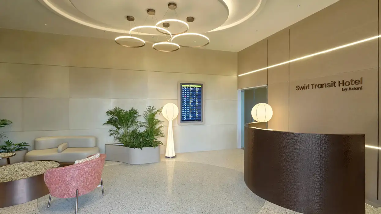 Swirl Transit Hotel