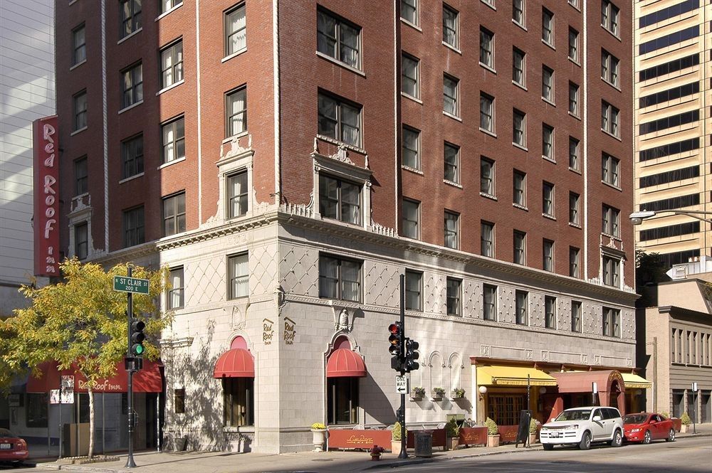 ENEWS 09-25-17 MAIN Red Roof Inn soft brand