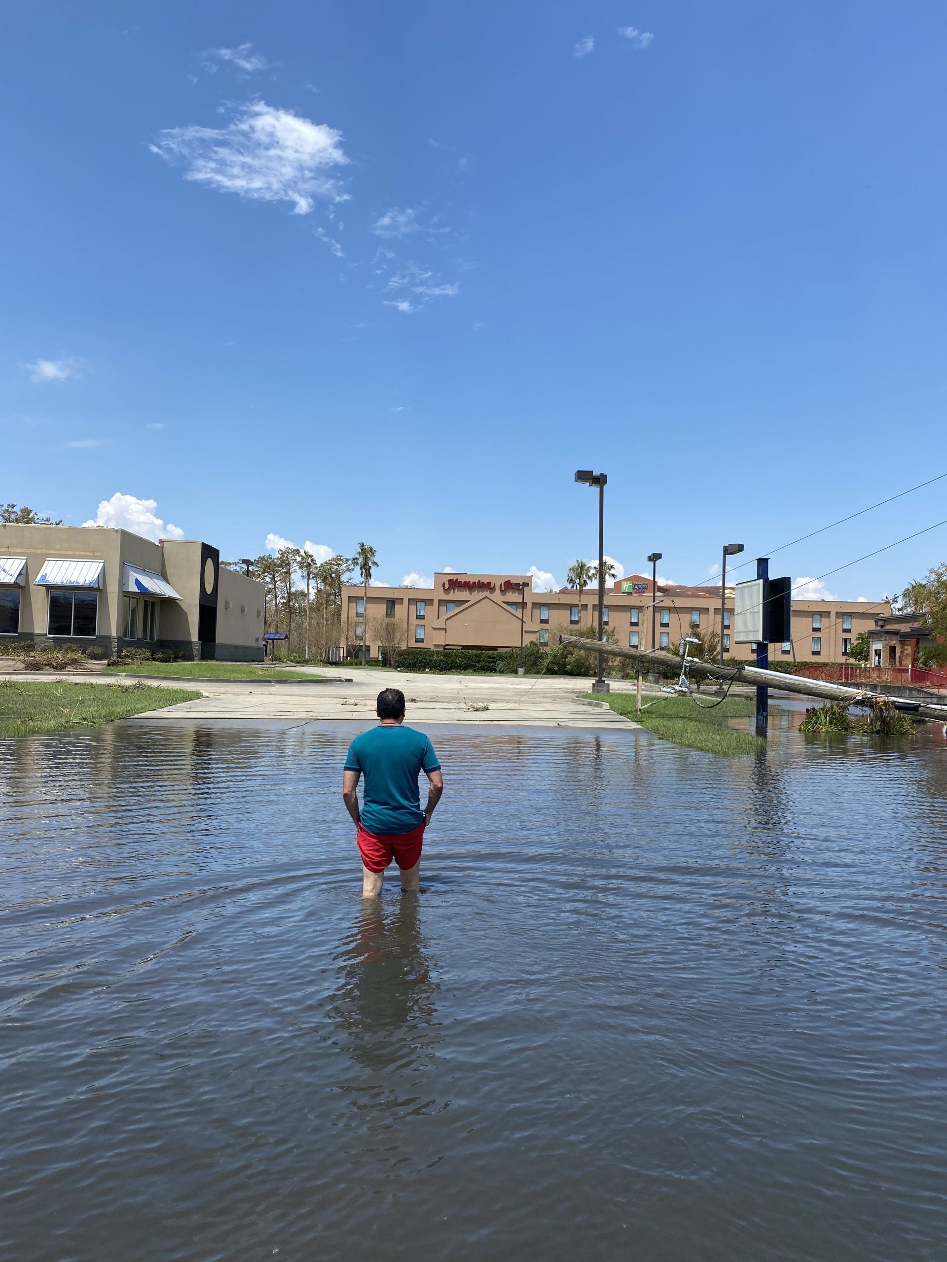 ENEWS 09-01-21 Hurricane Ida Vimal guy in shorts