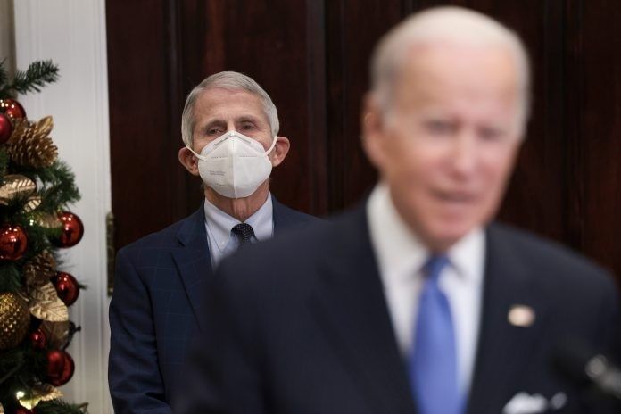 ENEWS-12-01-21-Omicron-response-Fauci-Biden-1-696x464