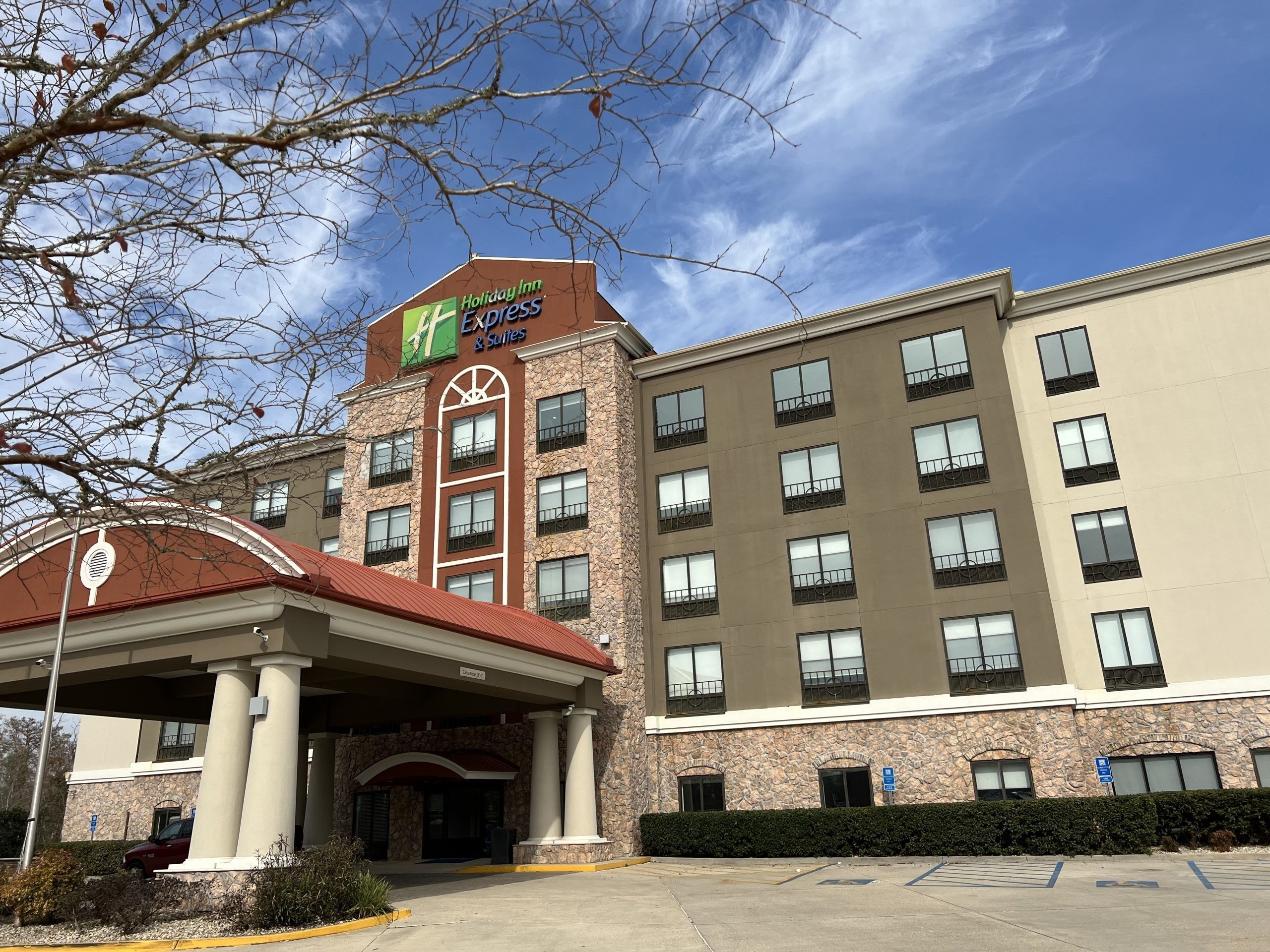 ENEWS 02-23-22 Vimal Patel on insurance, supply chain new exterior HOLIDAY INN Express (HIE)