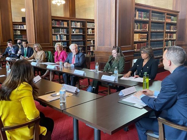 ENEWS-03-16-22-USTA-roundtable-large