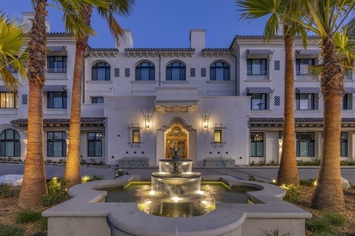 ENEWS-06-08-22-24.7-performance-Cambria-Calabasas-Exterior-Night-696x464
