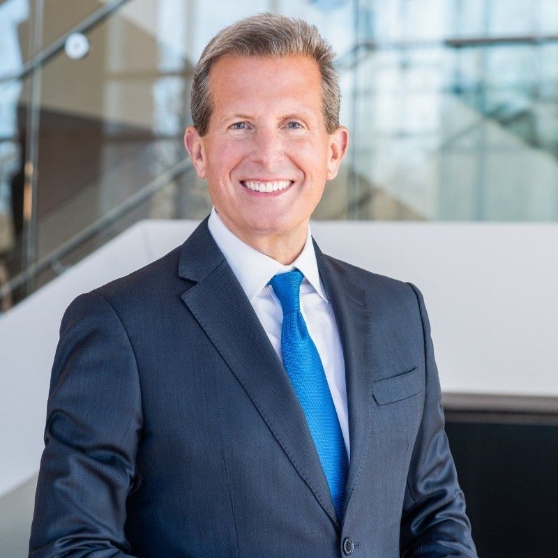 ENEWS 01-11-23 Sorenson Award to Ballotti headshot Wyndham CEO Ballotti